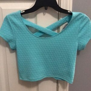 Crop top